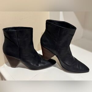 Lucky Brand Women's Ankle Top Pull On Booties Sz 8.5/ 81/2 or 39